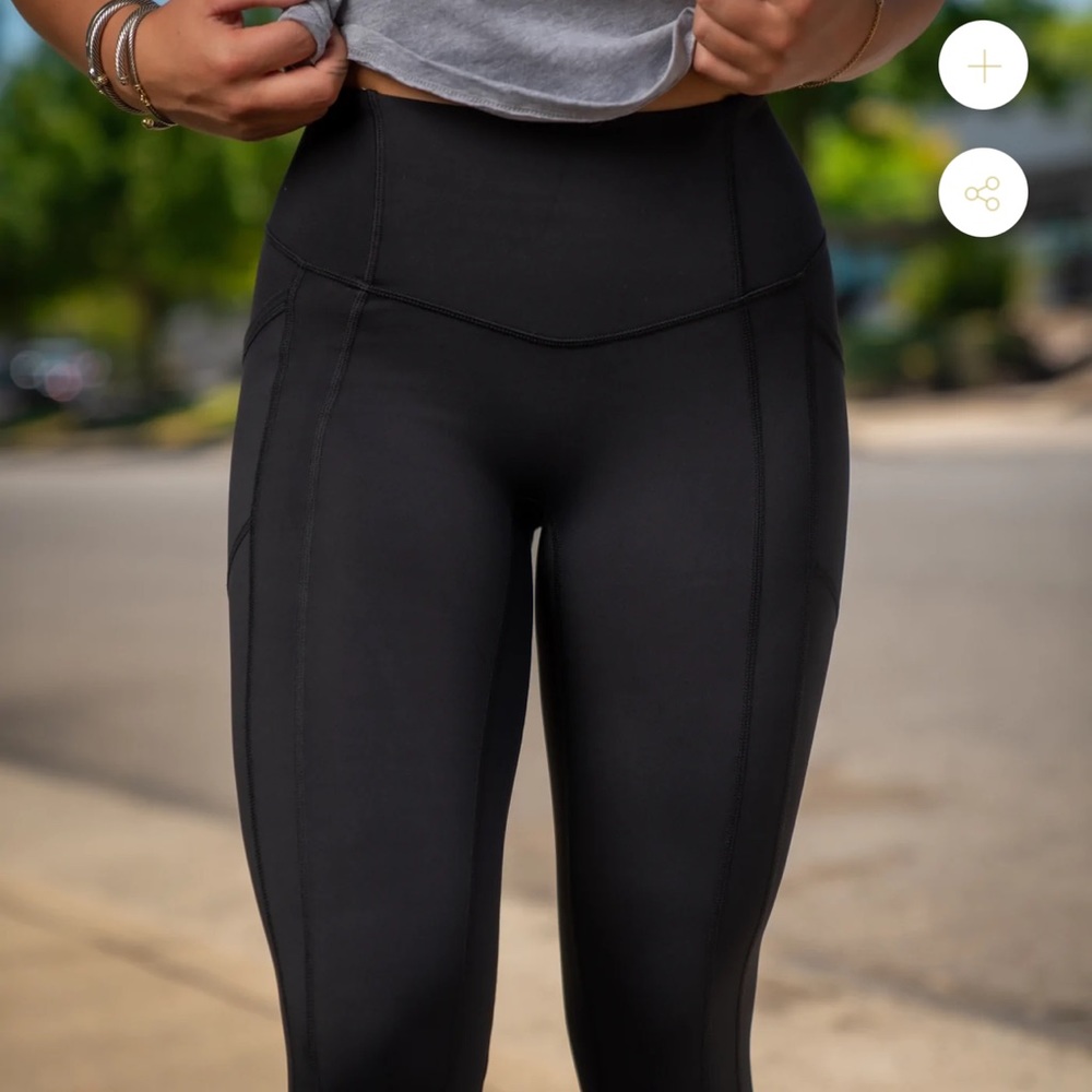 Till You Collapse Intensity Heart Booty Leggings - Black S